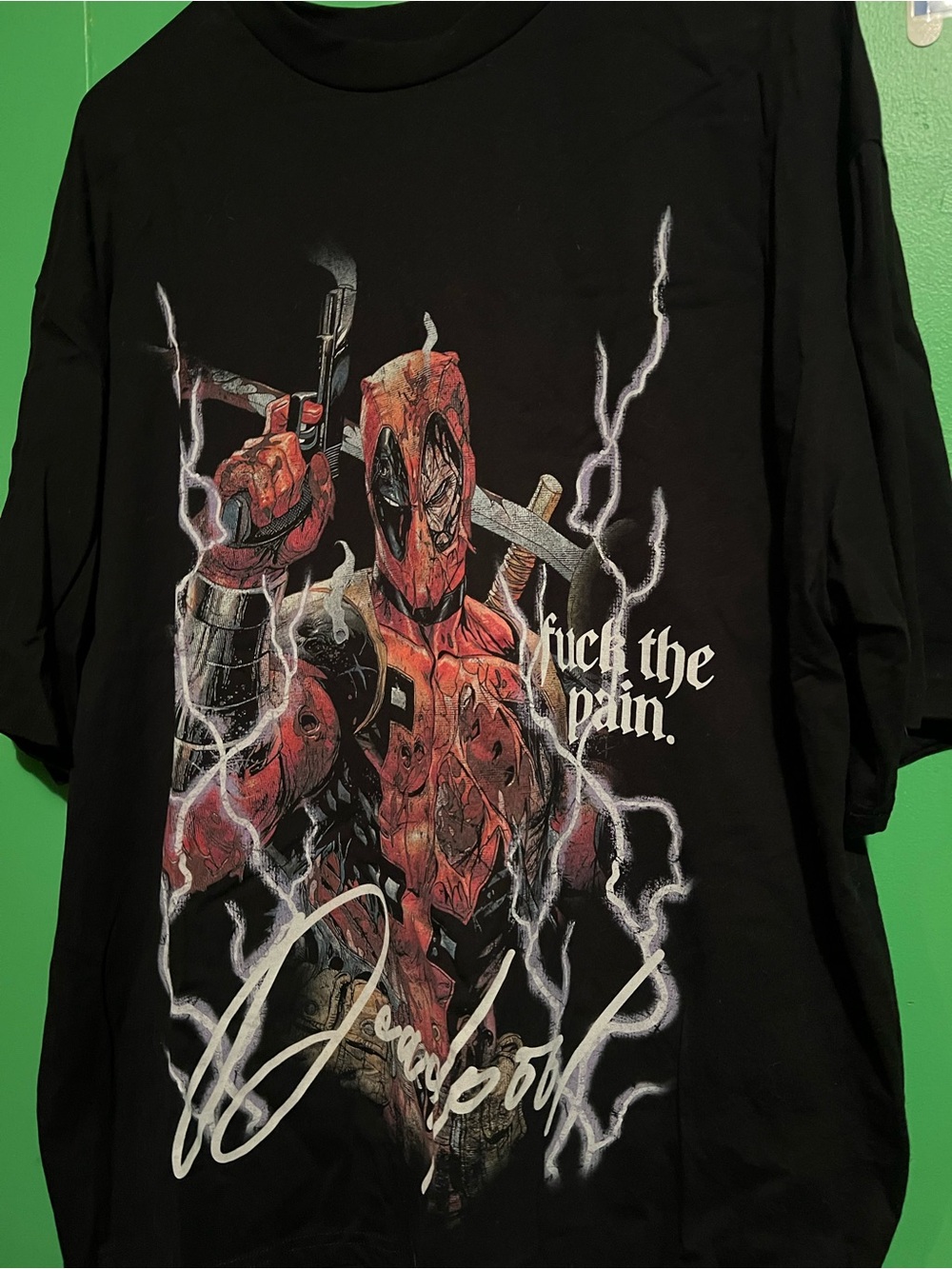 Dechire X Deadpool limited tee size XL
